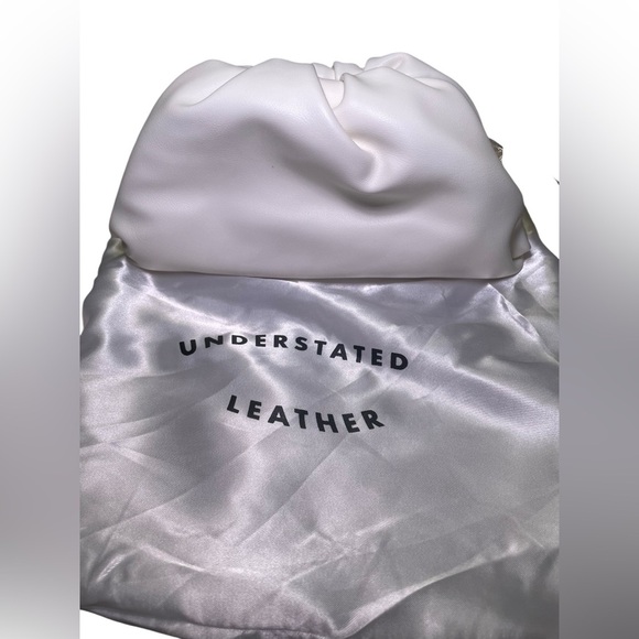 Understated Leather White Vegan Clutch Bag NWT Gold Chain Tassel Detail - Picture 6 of 6